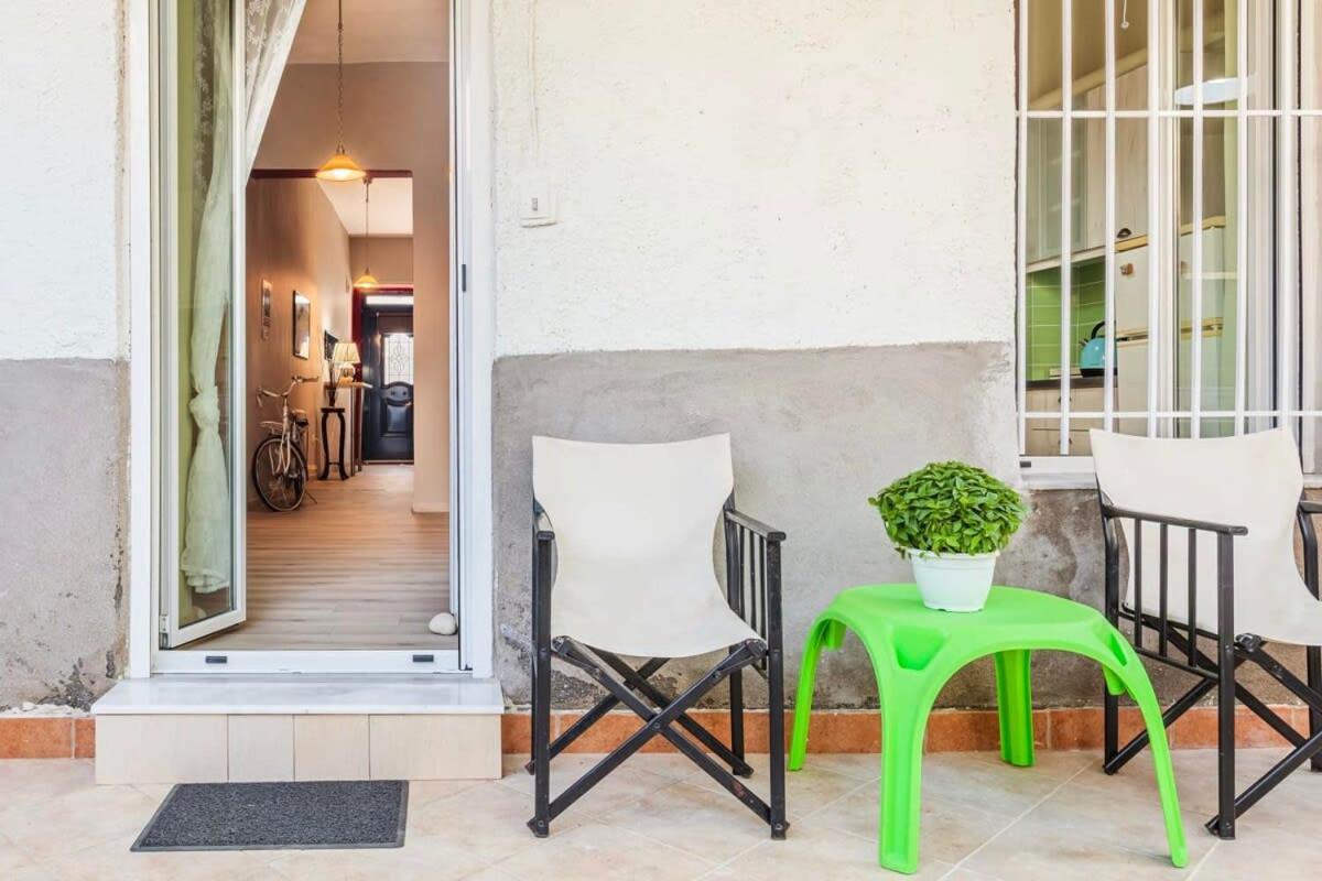 Kalamata Rose Nest - Urban Comfy Escape ภายนอก รูปภาพ