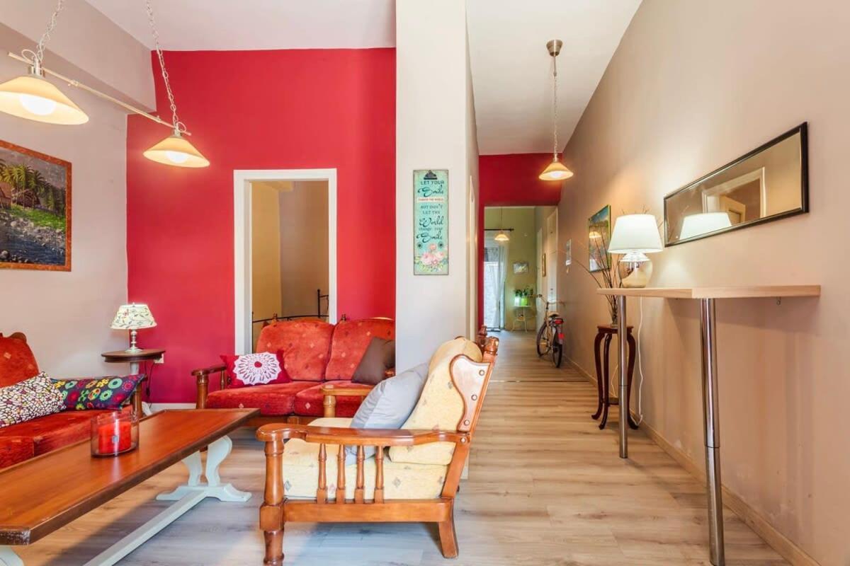 Kalamata Rose Nest - Urban Comfy Escape ภายนอก รูปภาพ